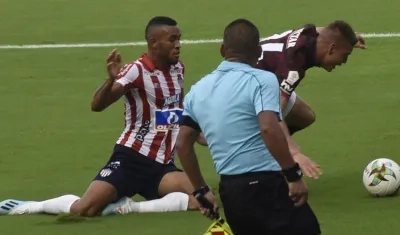 Freddy Hinestroza podría repetir como lateral por la izquierda. 