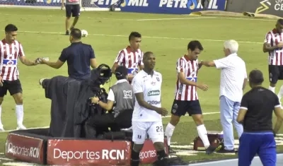 La decepción juniorista al final del partido.