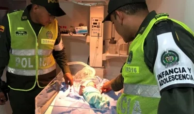 El bebé rescatado por la Policía.