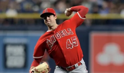 En la imagen, exlanzador zurdo de los Angelinos de Los Angeles, Tyler Skaggs. 