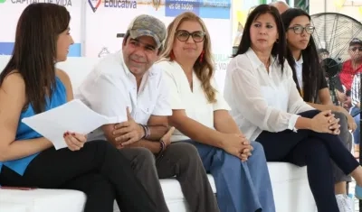 María Victoria Angulo, Alejandro Char y Bibiana Rincón.