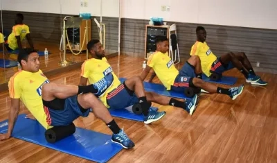 Jugadores de Colombia en el gimnasio. 
