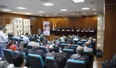 Audiencia del CNE para decidir las revocatorias.