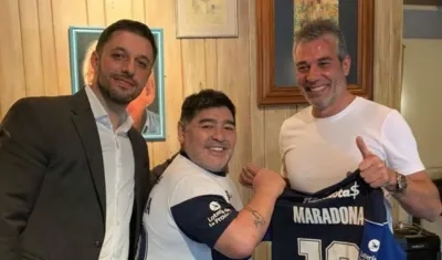 Diego Armando Maradona confirmado como DT de Gimnasia y Esgrima de la Plata.