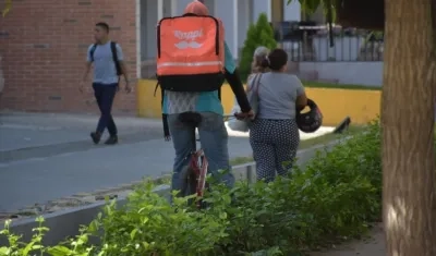 Un 'rappitendero' en el norte de Barranquilla.