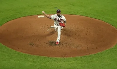 Julio Teherán, lanzador de los Bravos. 