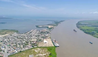 Los trabajos de dragado han mejorado las condiciones del canal navegable.