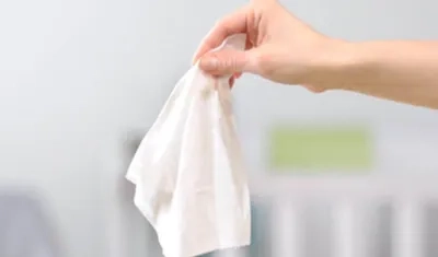 Invima alerta sobre aviso de fabricante de toallitas húmedas.