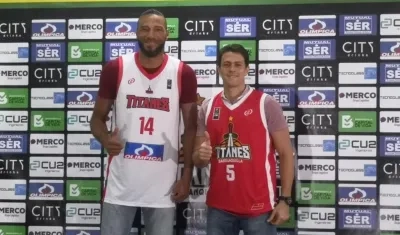 John 'Chiquillo' Hernández y Gianluca Bacchi.