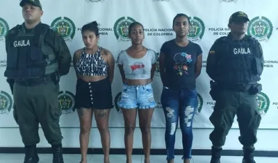 Las tres mujeres fueron capturadas por el Gaula.