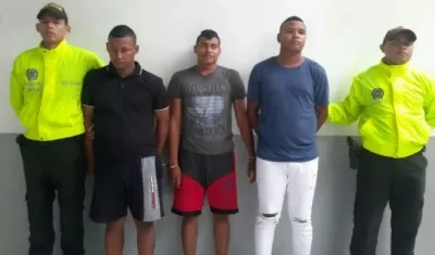 Los tres capturados en la URI.