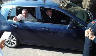 El pontífice argentino inició este tipo de visitas inesperadas a centros de acogida.