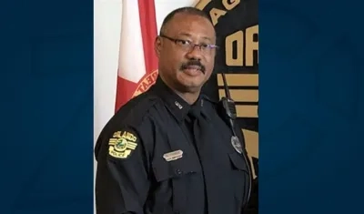 Dennis Turner, agente de la escuela donde ocurrió el hecho.