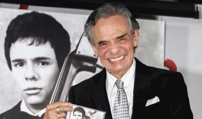 El cantante mexicano José José.