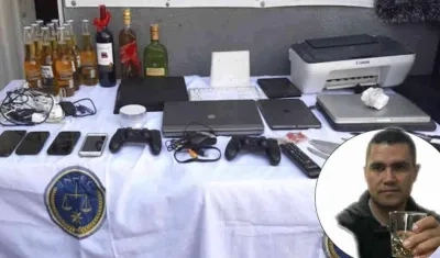 Juan Guillermo Monsalve y los elementos encontrados.