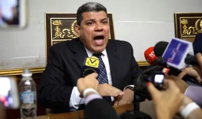 Luis Parra, elegido presidente del Parlamento venezolano.