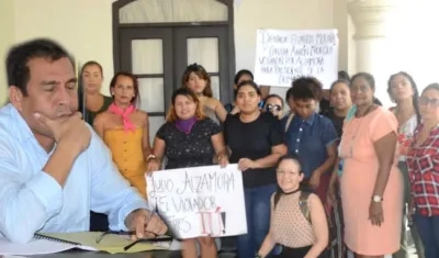 Julio David Alzamora tuvo que responder a la prensa por la investigación que le pesa por delitos sexuales.