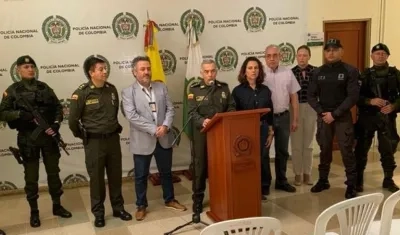 Rueda de prensa sobre atentado contra 'Timochenko'.