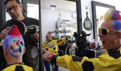 'El Cole' en medio del procedimiento.