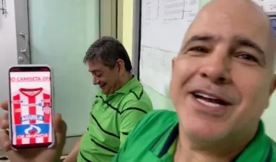 El empresario Christian Daes haciendo el anuncio.