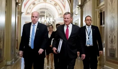 Dos de los siete legisladores.