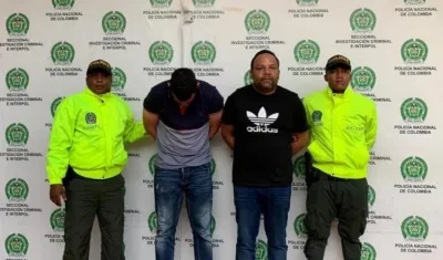 César Emilio Peralta Adames, alias 'El Abusador' (derecha).