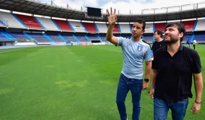 El Alcalde, Jaime Pumarejo, con el Secretario de Deportes, Gabriel Berdugo.