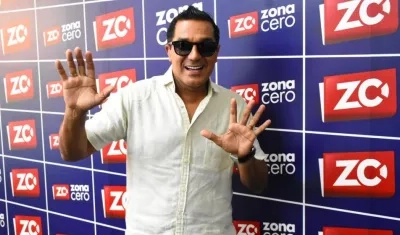 El cantante Checo Acosta.