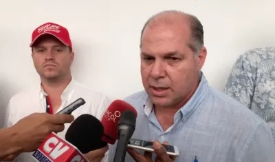 Hernando De La Espriella Burgos (derecha).