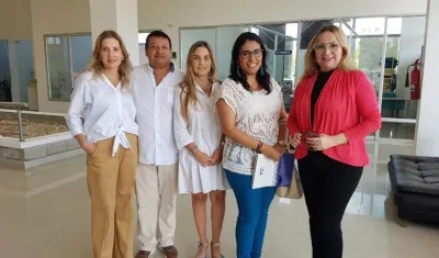 María Claudia y Victoria Vargas (Televista), Karen Fernández (CV Noticias), Lucy Flórez (Las Noticias) y el asesor jurídico Humberto Vanegas.