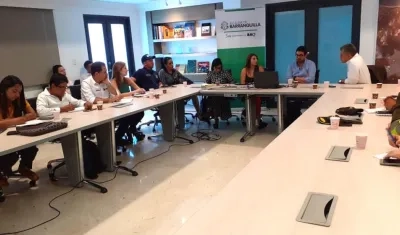 Reunión para coordinar las nuevas medidas de seguridad.