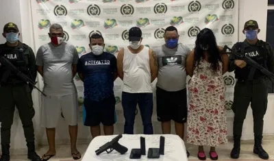 Los capturados fueron conducidos a la URI de la Fiscalía. 