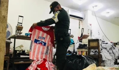 Camisetas decomisadas. 