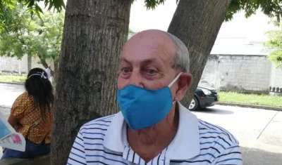 Fernando Salas, hermano de  Armando Salas Senior. 