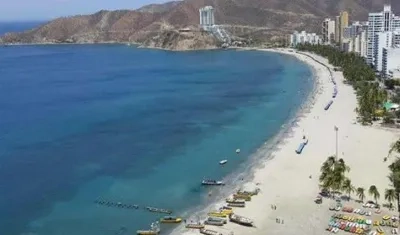 La playa de El Rodadero estará abierta  en dos turnos. 