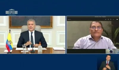 El Secretario de Salud, Humberto Mendoza, interviniendo en el programa presidencial.