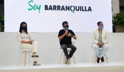 Martha Ospina, directora de INS; Jaime Pumarejo, Alcalde, y Julián Fernández, director de Epidemiología.