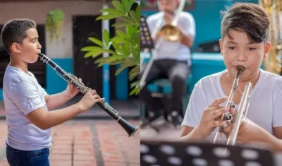 Dos niños integrantes de la Banda 22 de Mayo de Sabanagrande.