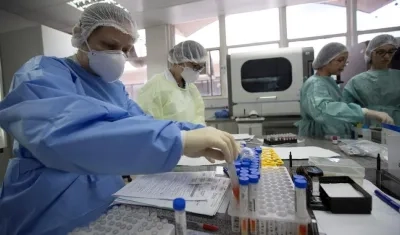 Las gráficas muestran una estabilización en los nuevos casos en el continente americano.