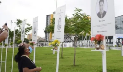 Homenaje itinerante a personal de la salud fallecido durante la pandemia