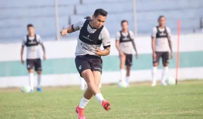 Bolivia tuvo la concentración más larga del continente antes del debut. 