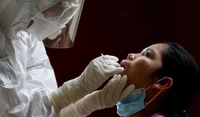 Más de 30 millones de casos positivos se concentran en América.