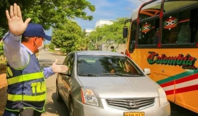 Tránsito del Atlántico hace controles viales.