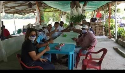 Alcaldesa de Luruaco en la reunión con concejales el 12 de junio.
