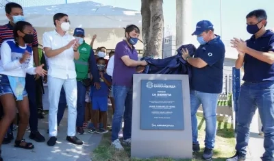 El alcalde entregando el Parque en La Sierrita