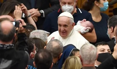 Papa Francisco desde esta semana tomó más distanciamiento social.