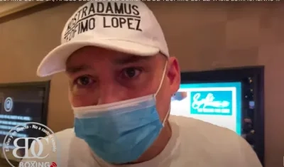 El entrenador Teofimo López Sr.