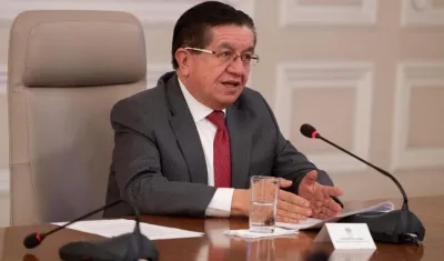 El Ministro de Salud, Fernando Ruiz.