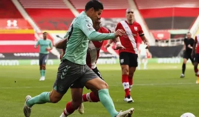 James Rodríguez en acción de partido. 