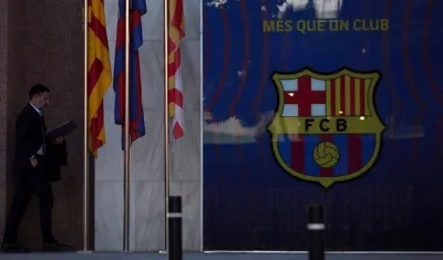 El presidente del FC Barcelona, Josep Maria Bartomeu, a su salida de la reunión de la Junta Directiva.